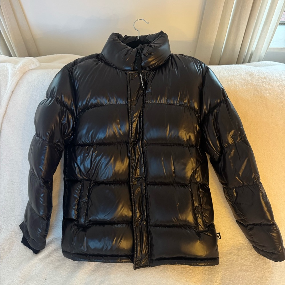 Aritzia Superpuff Black Gloss size S
